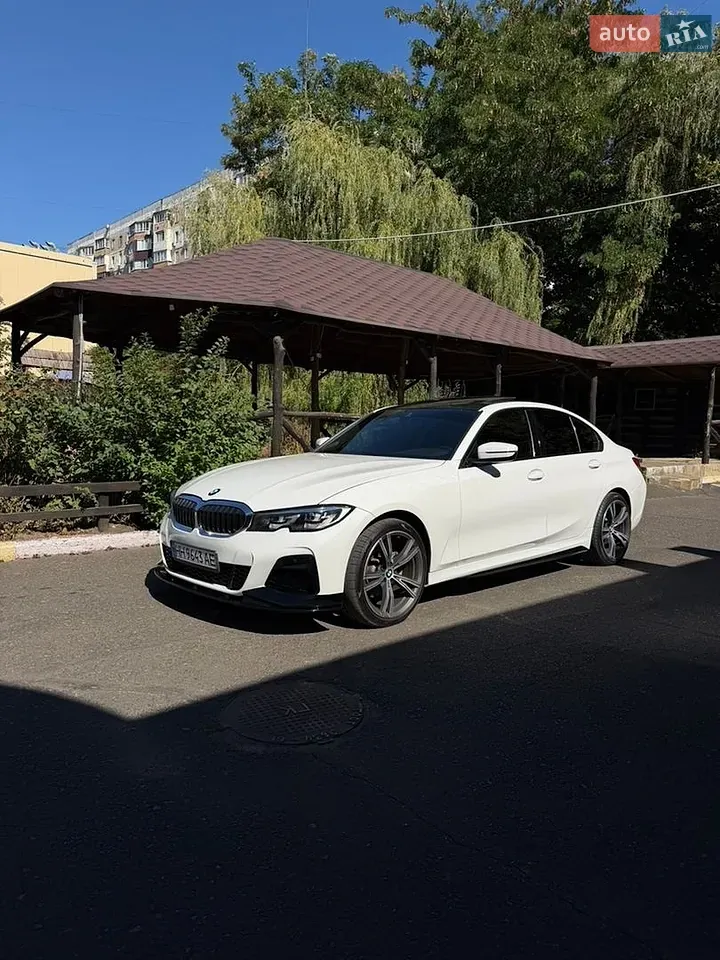 BMW 3 Series 2020 photo 2