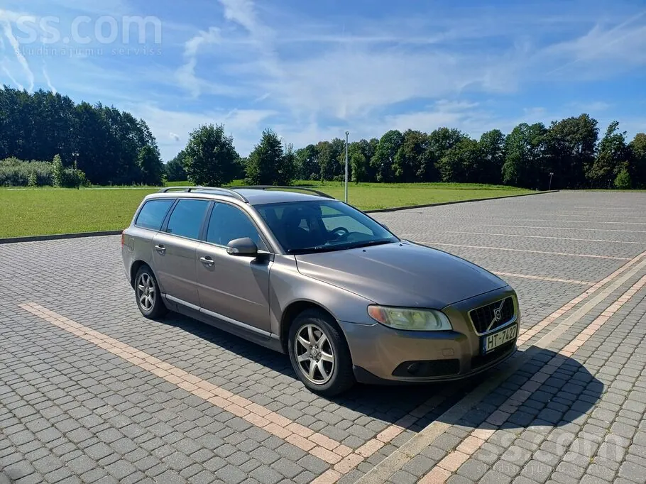 Volvo V70 2007 photo 2