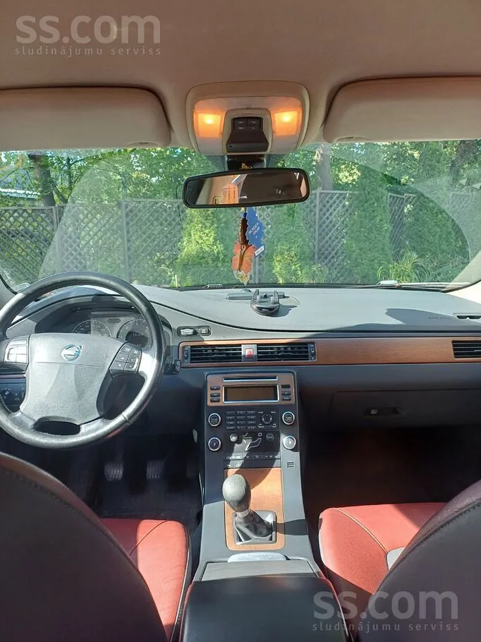 Volvo V70 2007 photo 3
