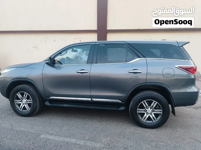 Toyota Fortuner 2020 photo 2