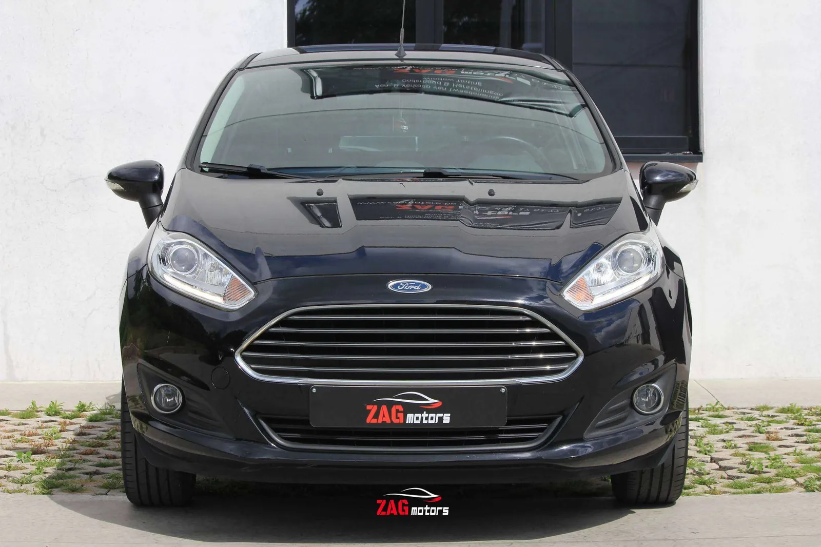 Ford Fiesta 2015 photo 2