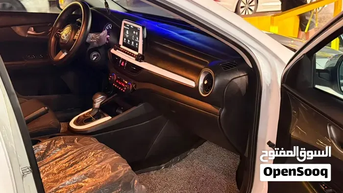Kia Forte 2019 photo 2