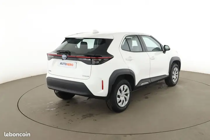 Toyota Yaris Cross 2022 photo 3