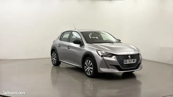 Peugeot 208 2023 photo 4
