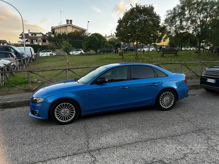 Audi A4 2008 photo 2