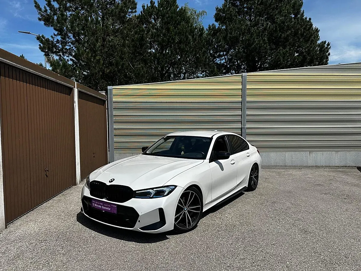 BMW 3 Series 2019 photo 2