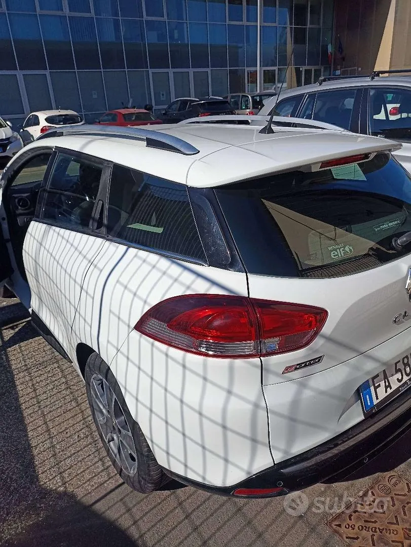 Renault Clio 2015 photo 2