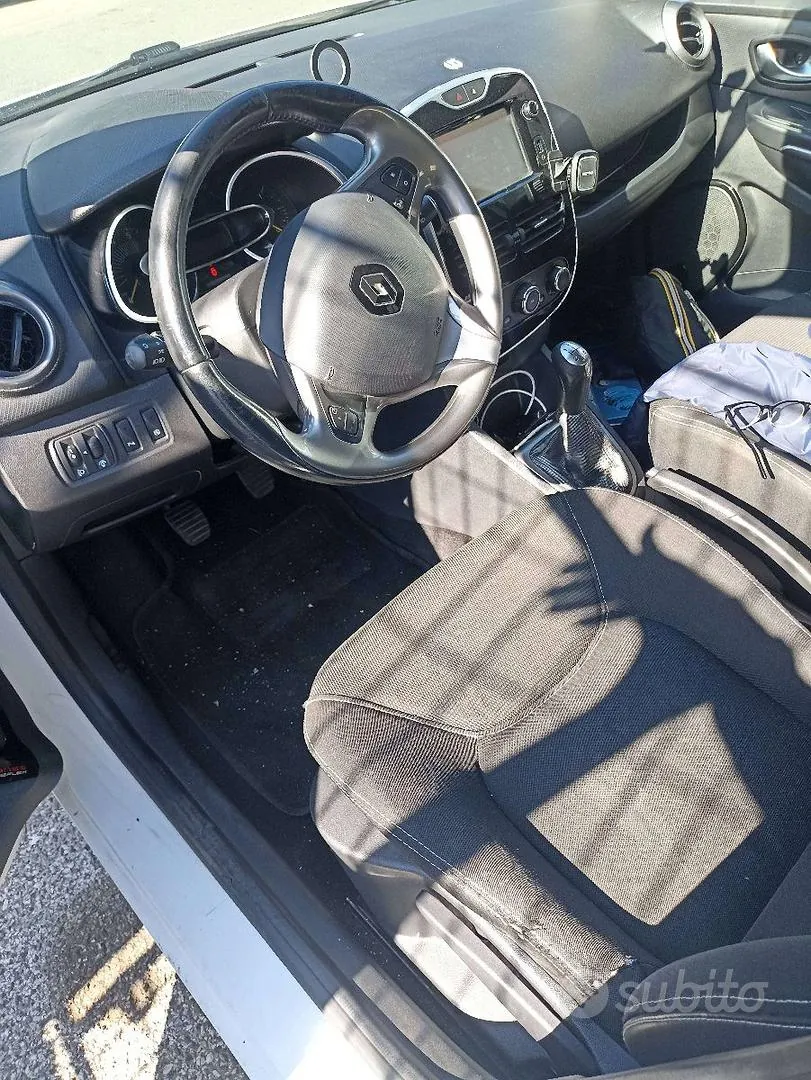 Renault Clio 2015 photo 3