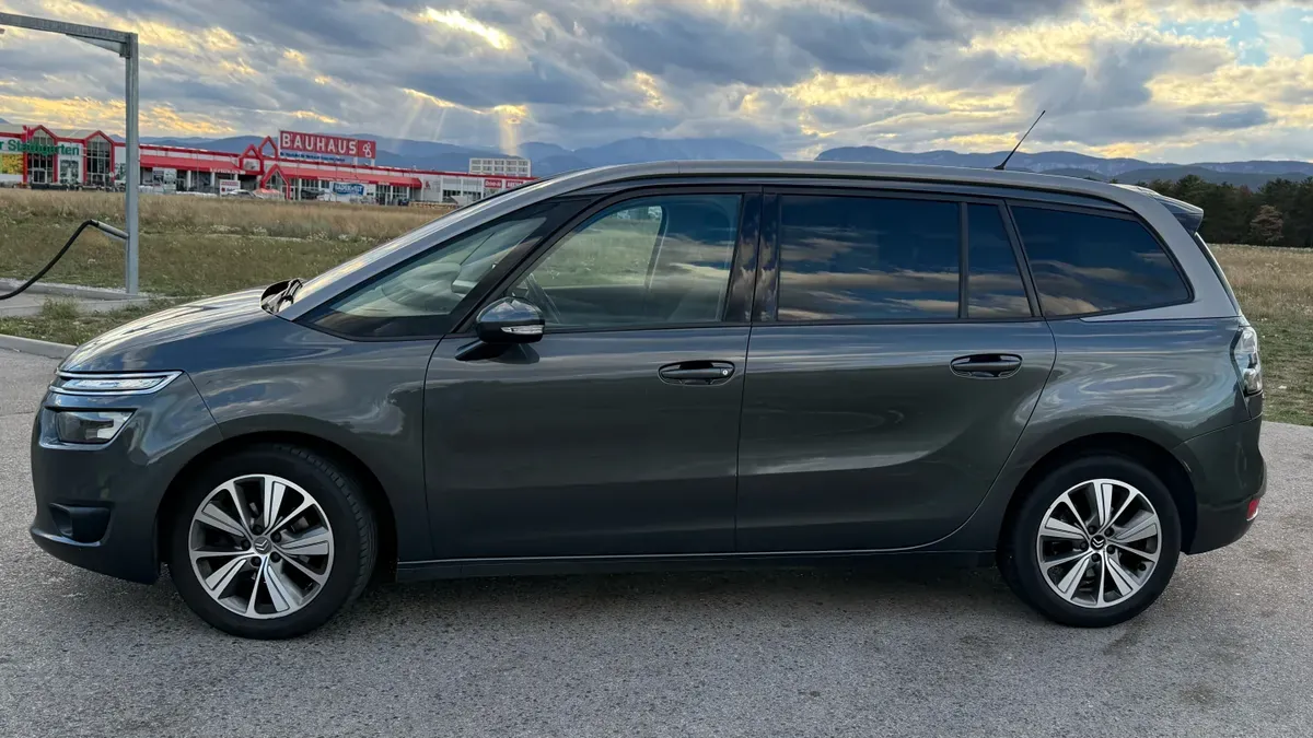 Citroen Grand C4 Picasso 2016 photo 3