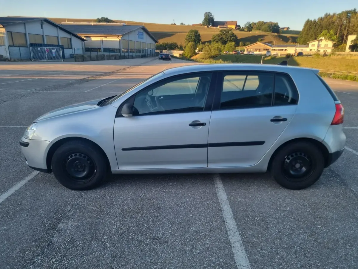 Volkswagen Golf 2007 photo 2