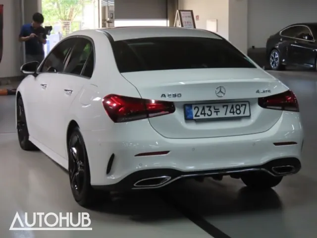 Mercedes-Benz A-Class 2022 photo 4