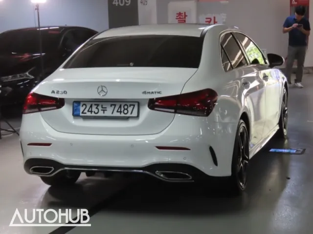 Mercedes-Benz A-Class 2022 photo 3