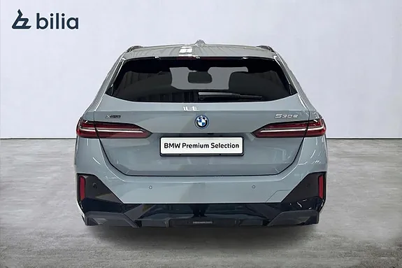 BMW 530E 2026 photo 4