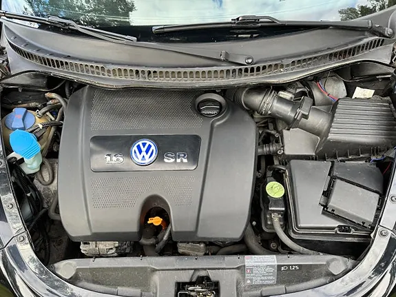Volkswagen New Beetle 2000 photo 5