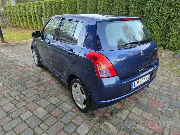 Suzuki Swift 2006 photo 3