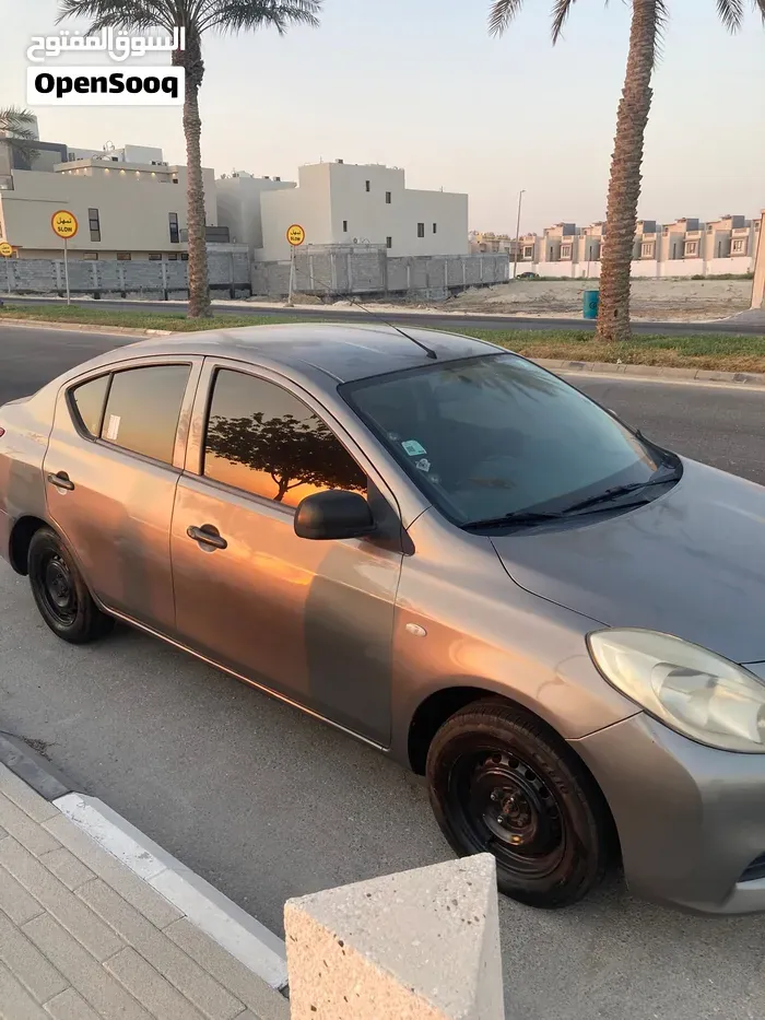 Nissan Sunny 2013 photo 4