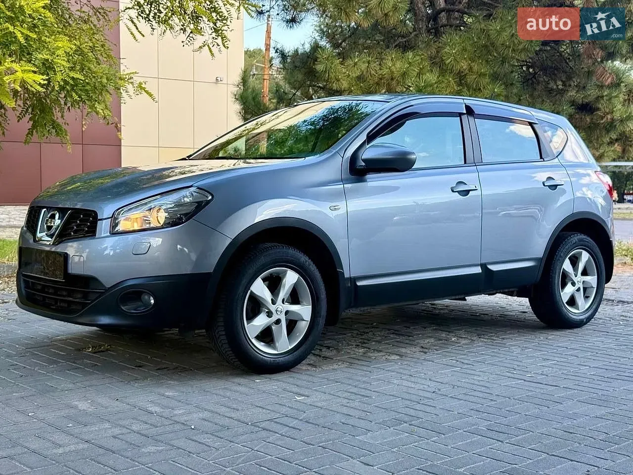 Nissan Qashqai 2012 photo 4