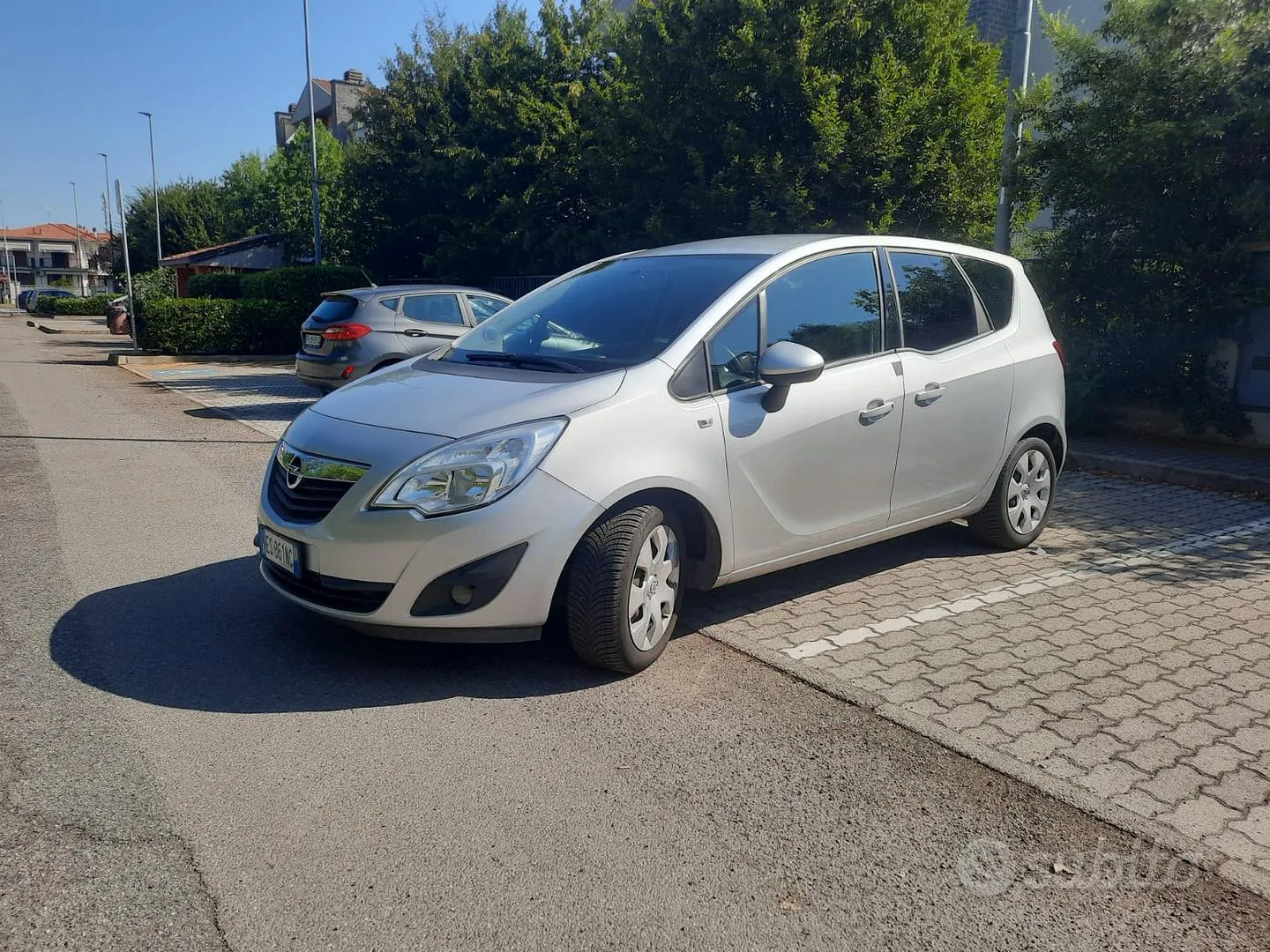 Opel Meriva 2013 photo 2