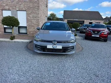 Volkswagen Golf 2025 photo 2