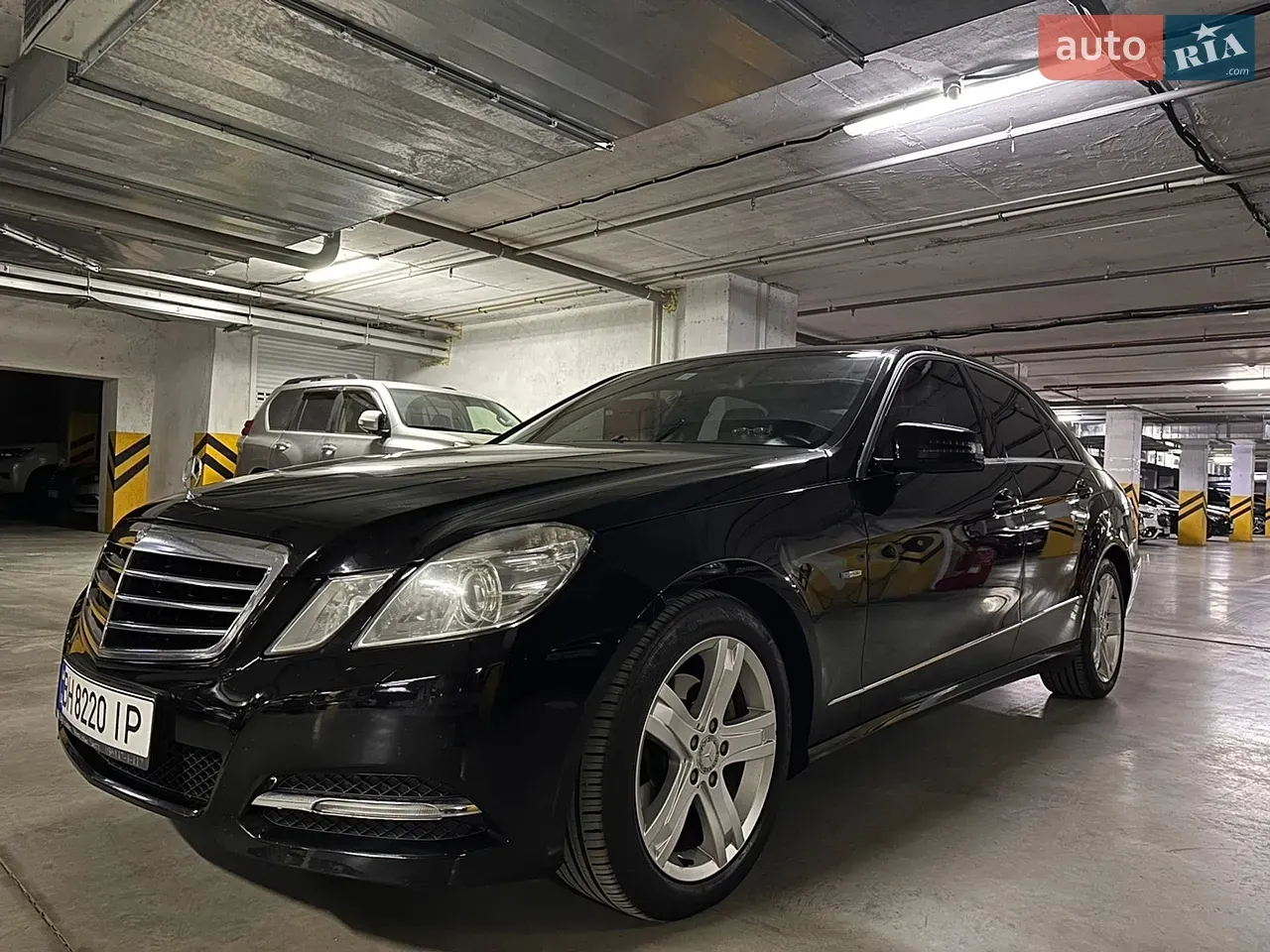 Mercedes-Benz E-Class 2011 photo 2
