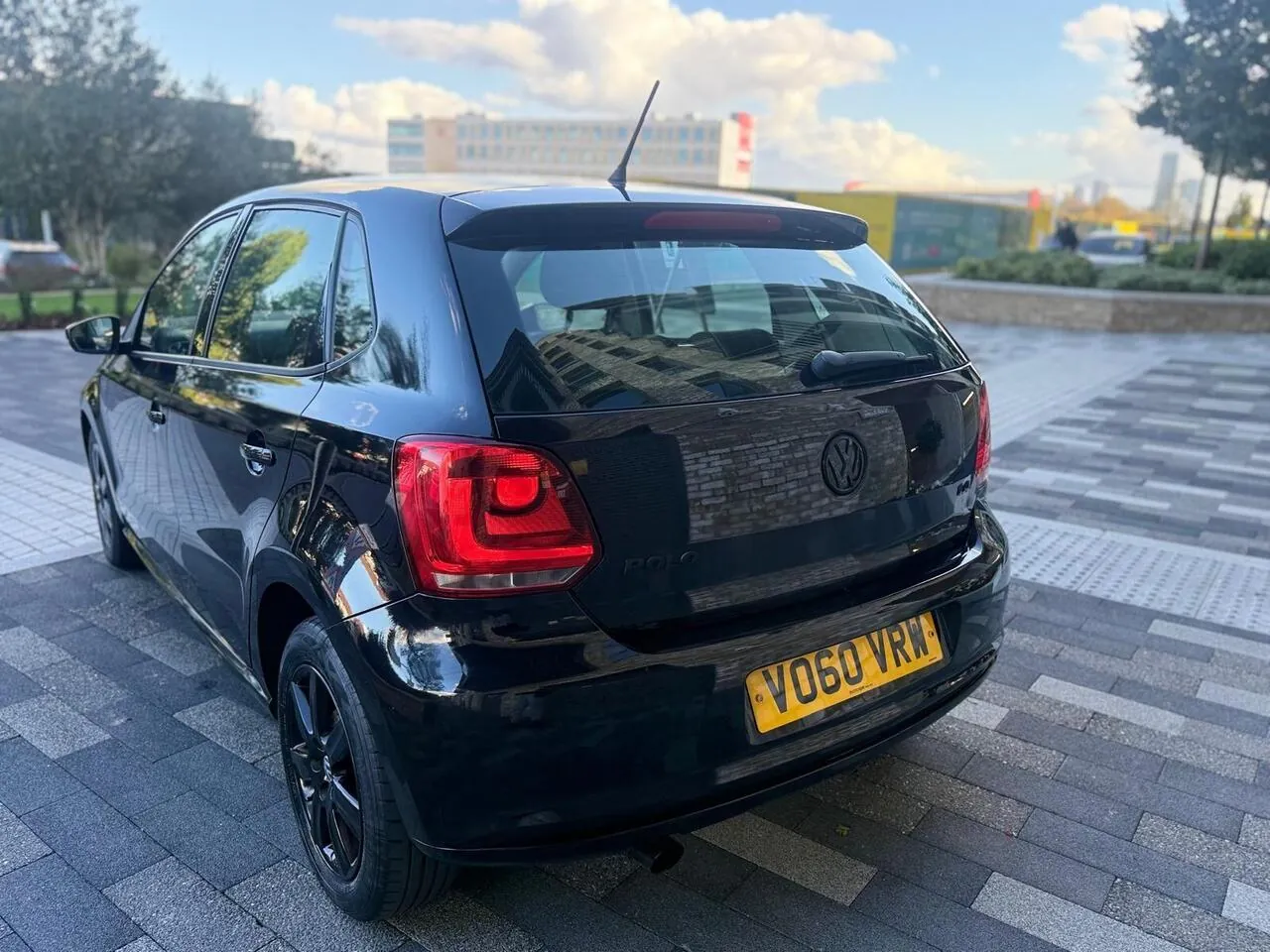 Volkswagen Polo 2010 photo 3