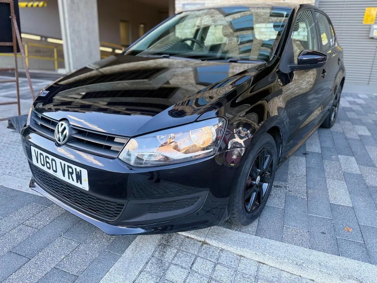Volkswagen Polo 2010 photo 2