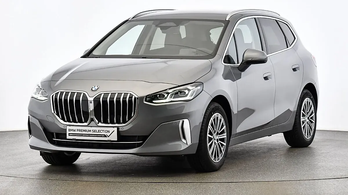 BMW 2 Series 2025 photo 2