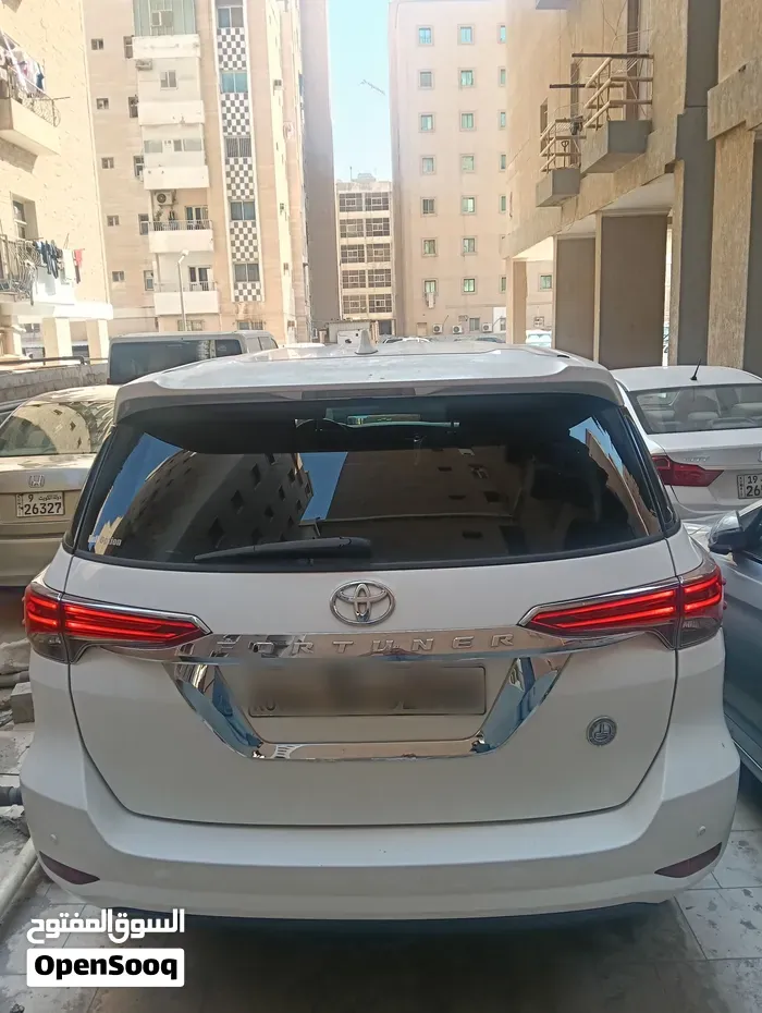 Toyota Fortuner 2019 photo 4