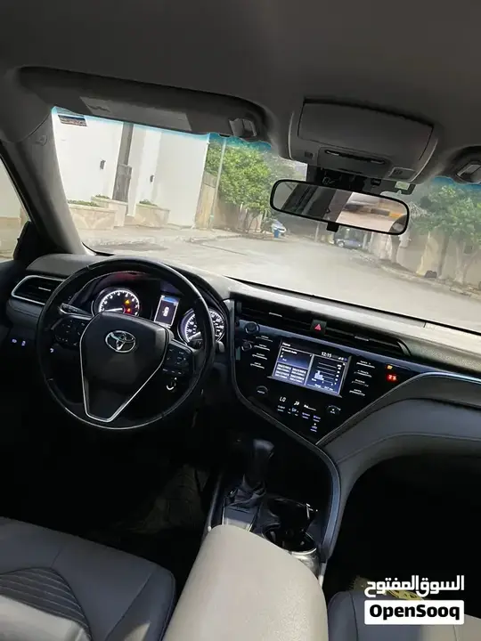 Toyota Camry 2020 photo 2