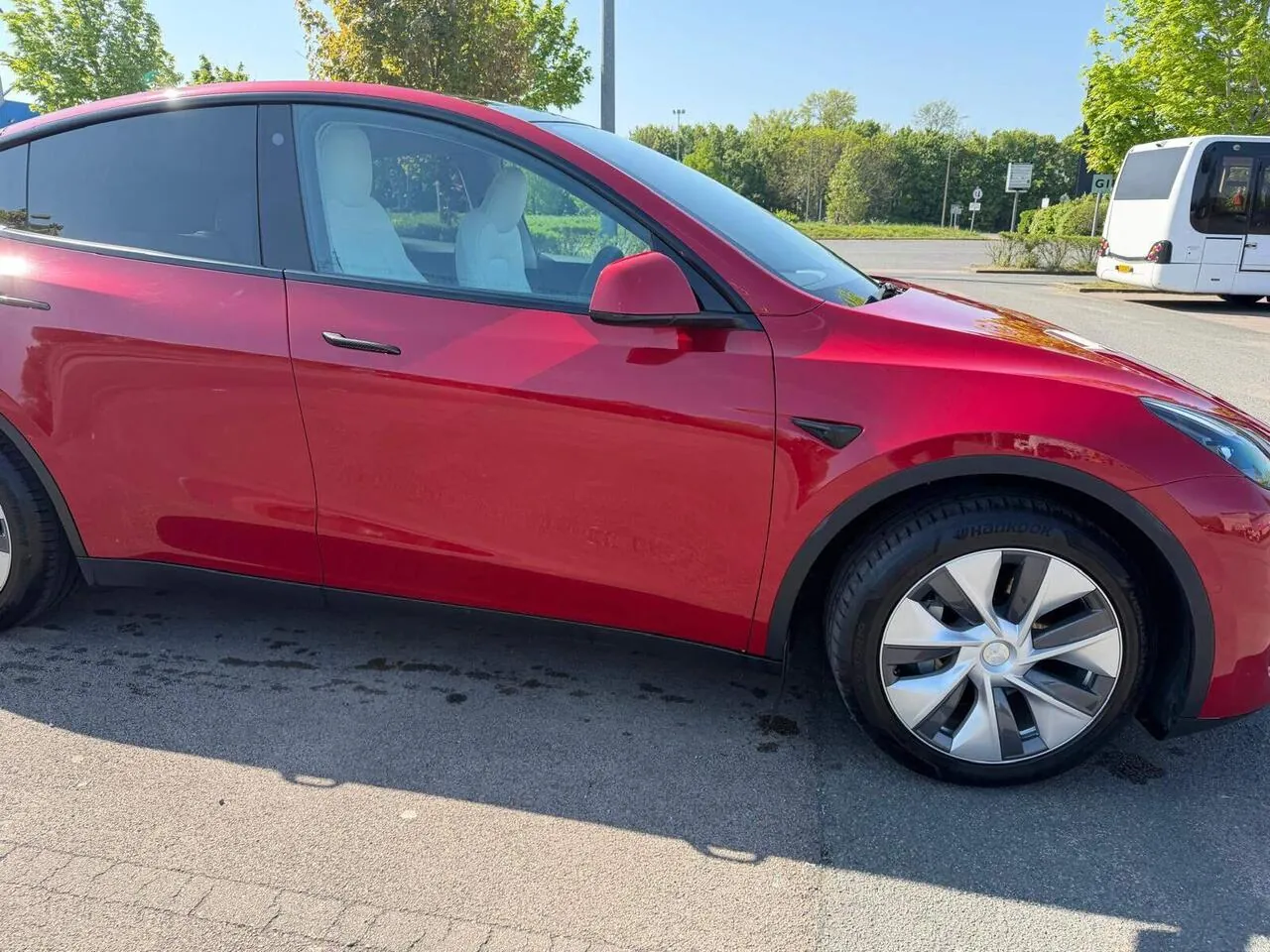 Tesla Model Y 2022 photo 3