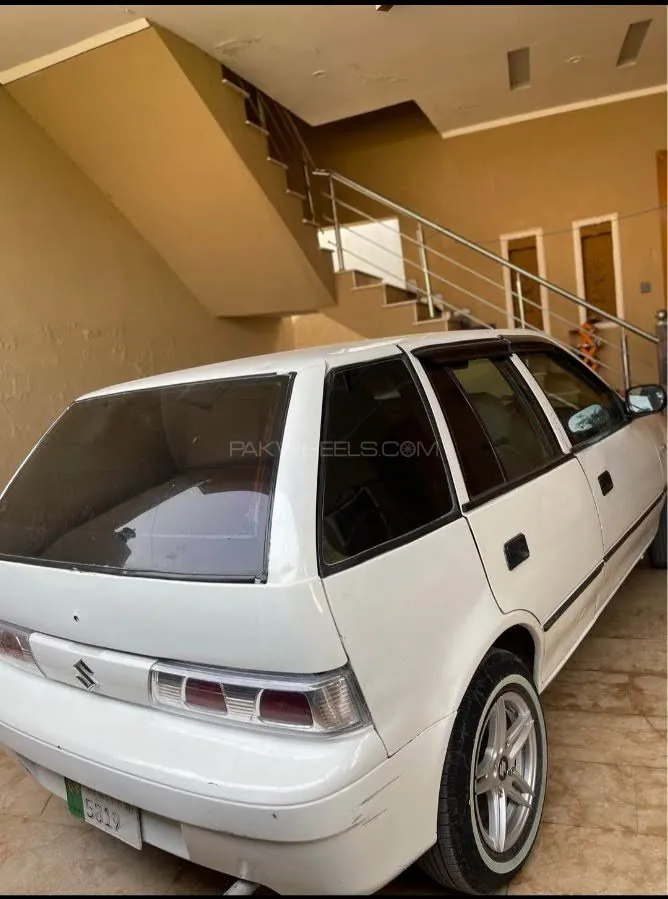 Suzuki Cultus