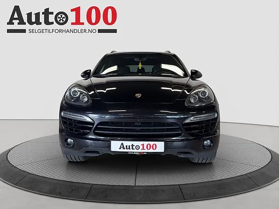 Porsche Cayenne 2013 photo 2