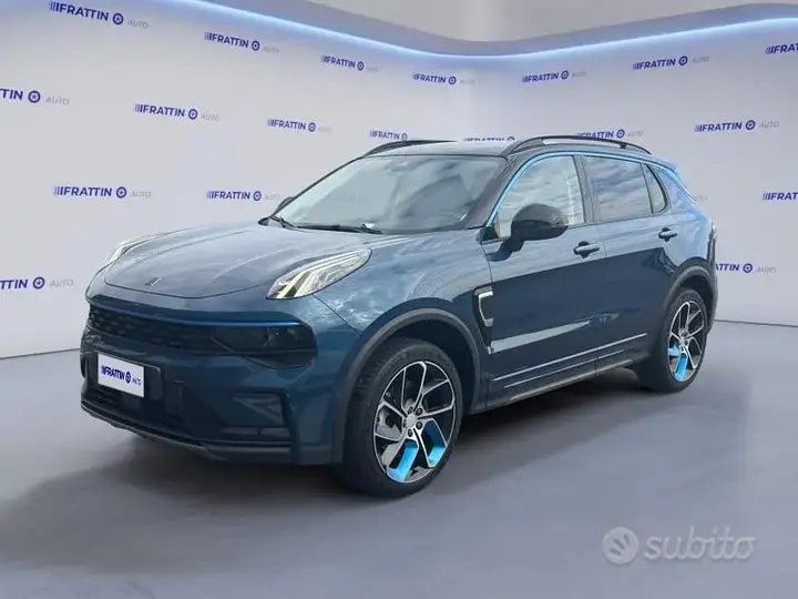 Lynk & Co 01