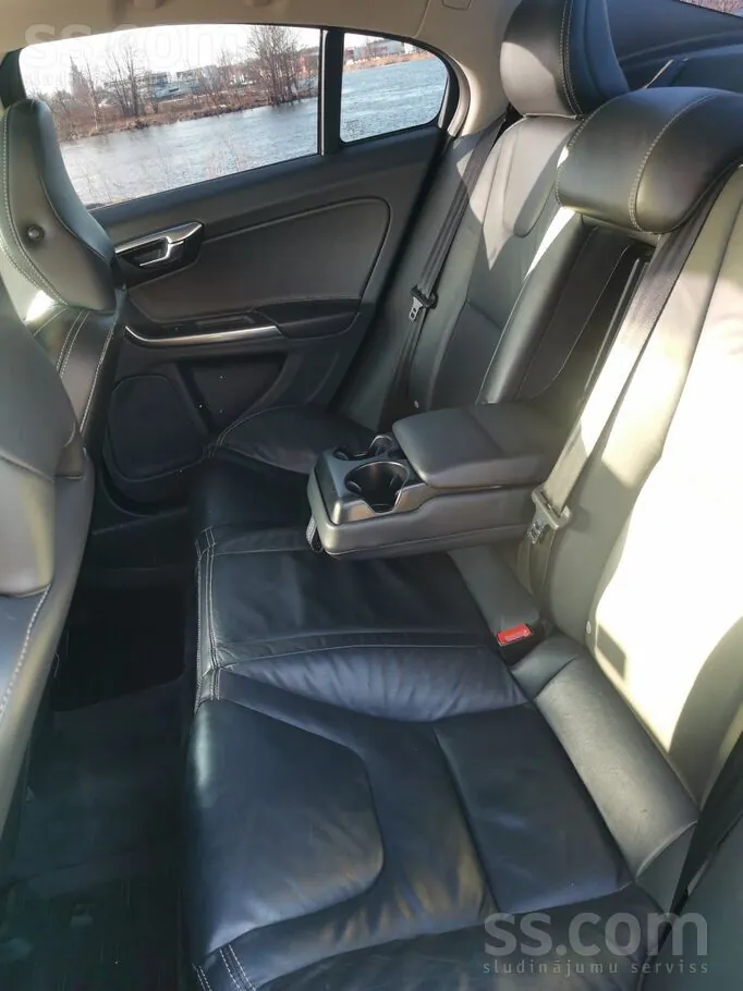 Volvo S60 2013 photo 5