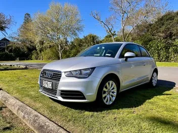 Audi A1 2011 photo 3
