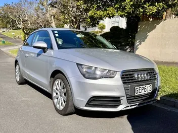 Audi A1 2011 photo 2