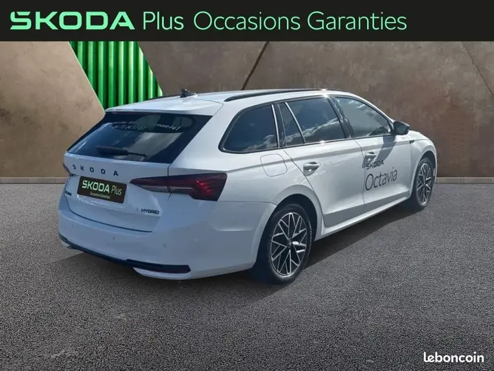 Skoda Octavia 2026 photo 3