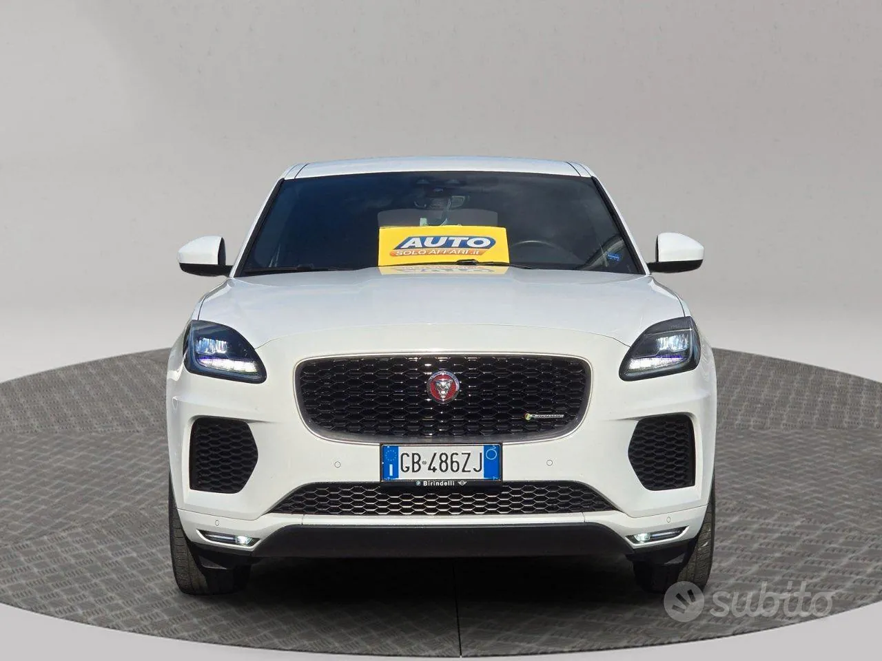 Jaguar E-Pace 2020 photo 2