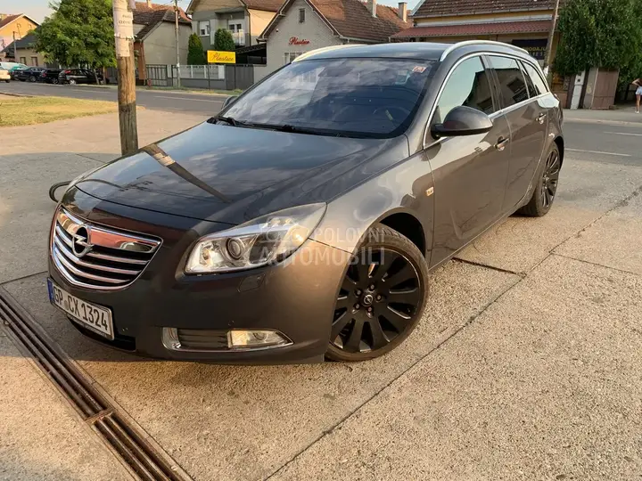 Opel Insignia 2010 photo 3