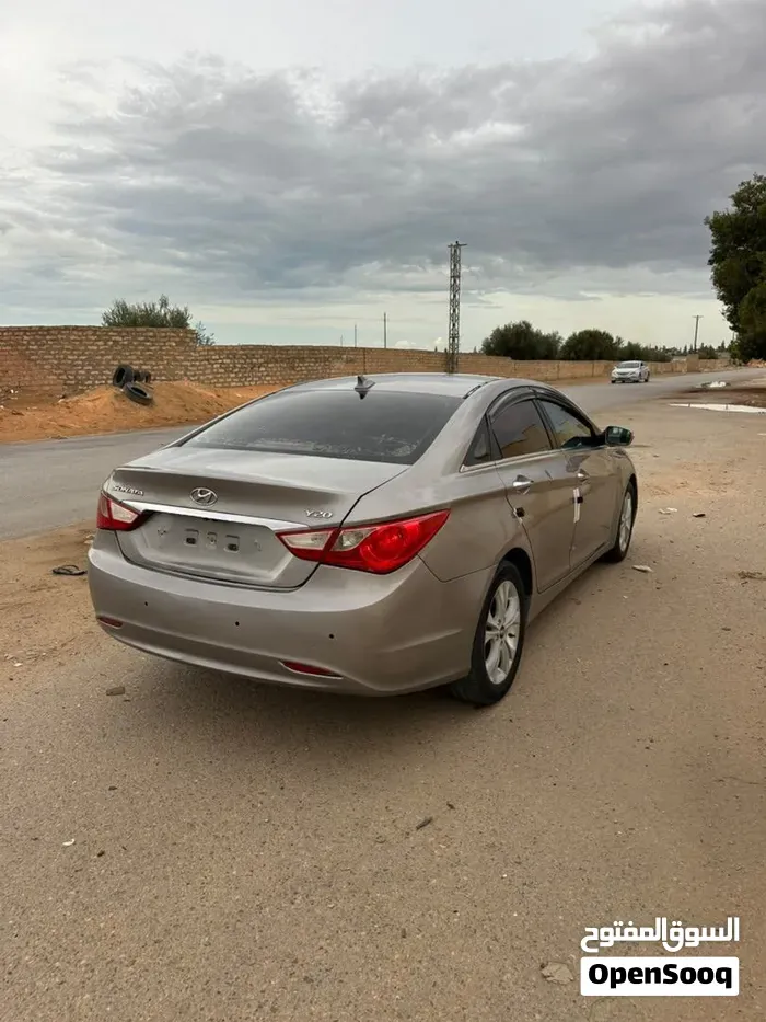 Hyundai Sonata 2012 photo 4