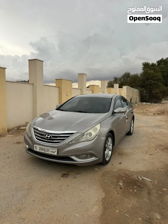 Hyundai Sonata 2012 photo 2