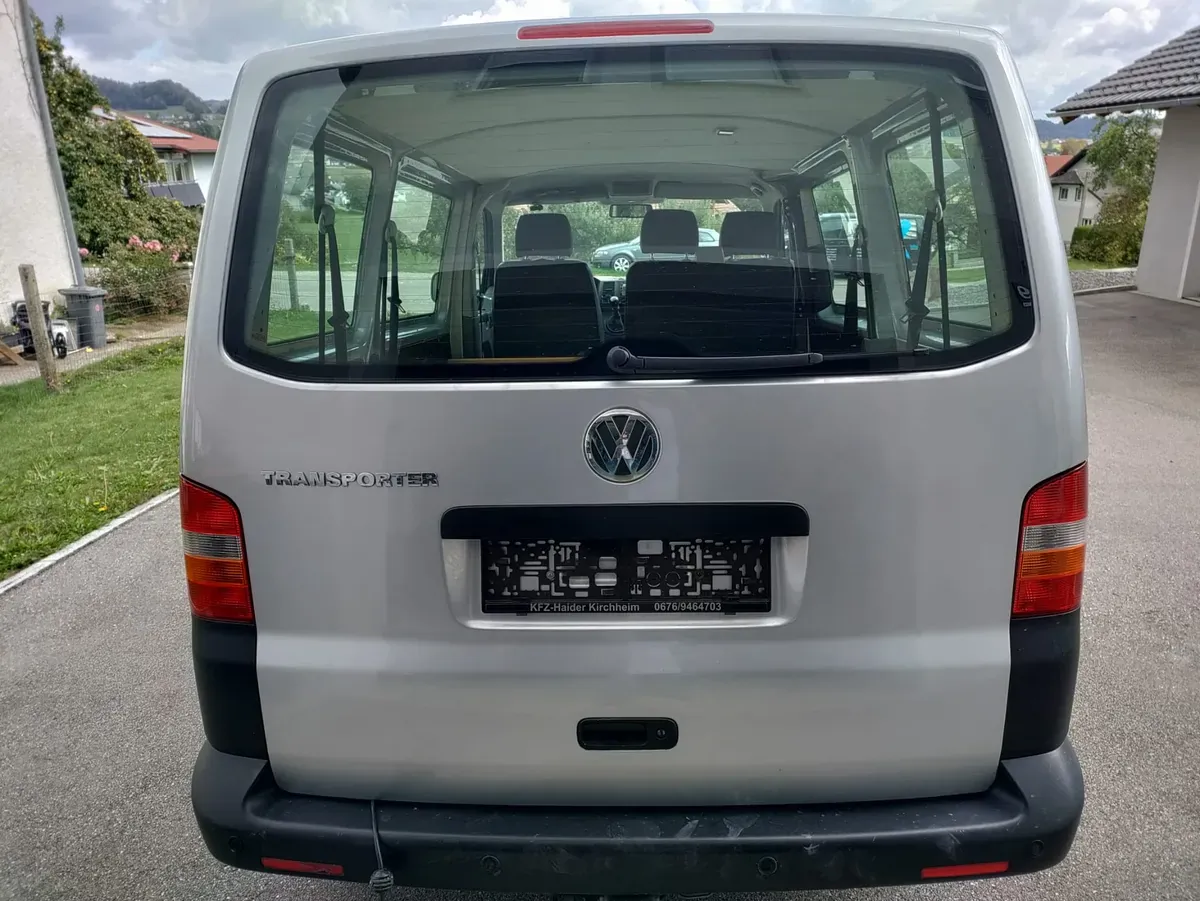 Volkswagen T5 2007 photo 2