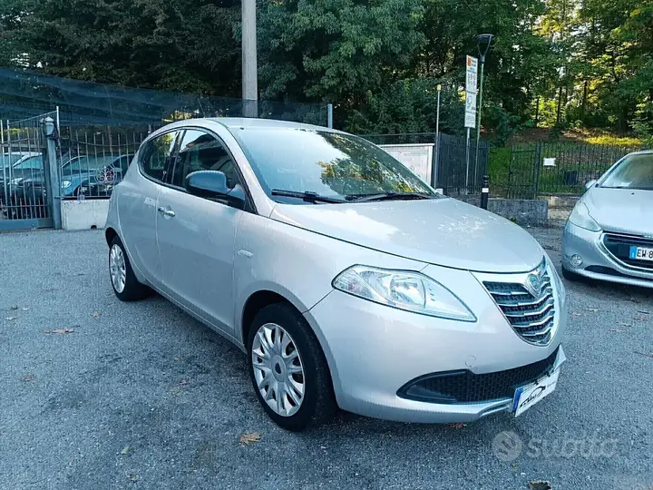 Lancia Ypsilon 2014 photo 3