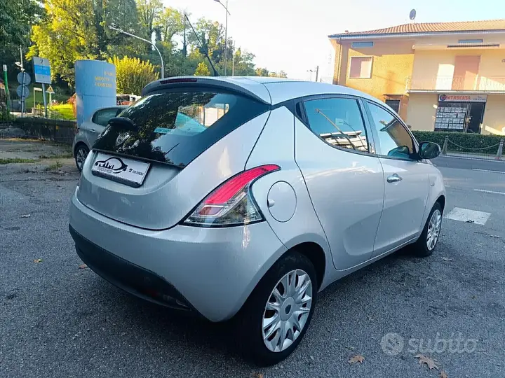 Lancia Ypsilon 2014 photo 5