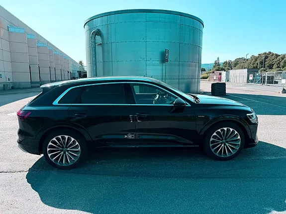 Audi E-Tron 2020 photo 2