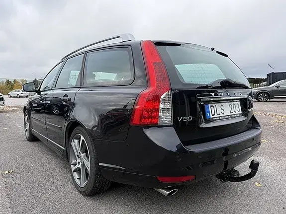 Volvo V50 2012 photo 2