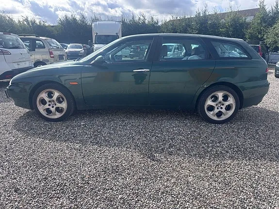Alfa Romeo 156 2003 photo 2