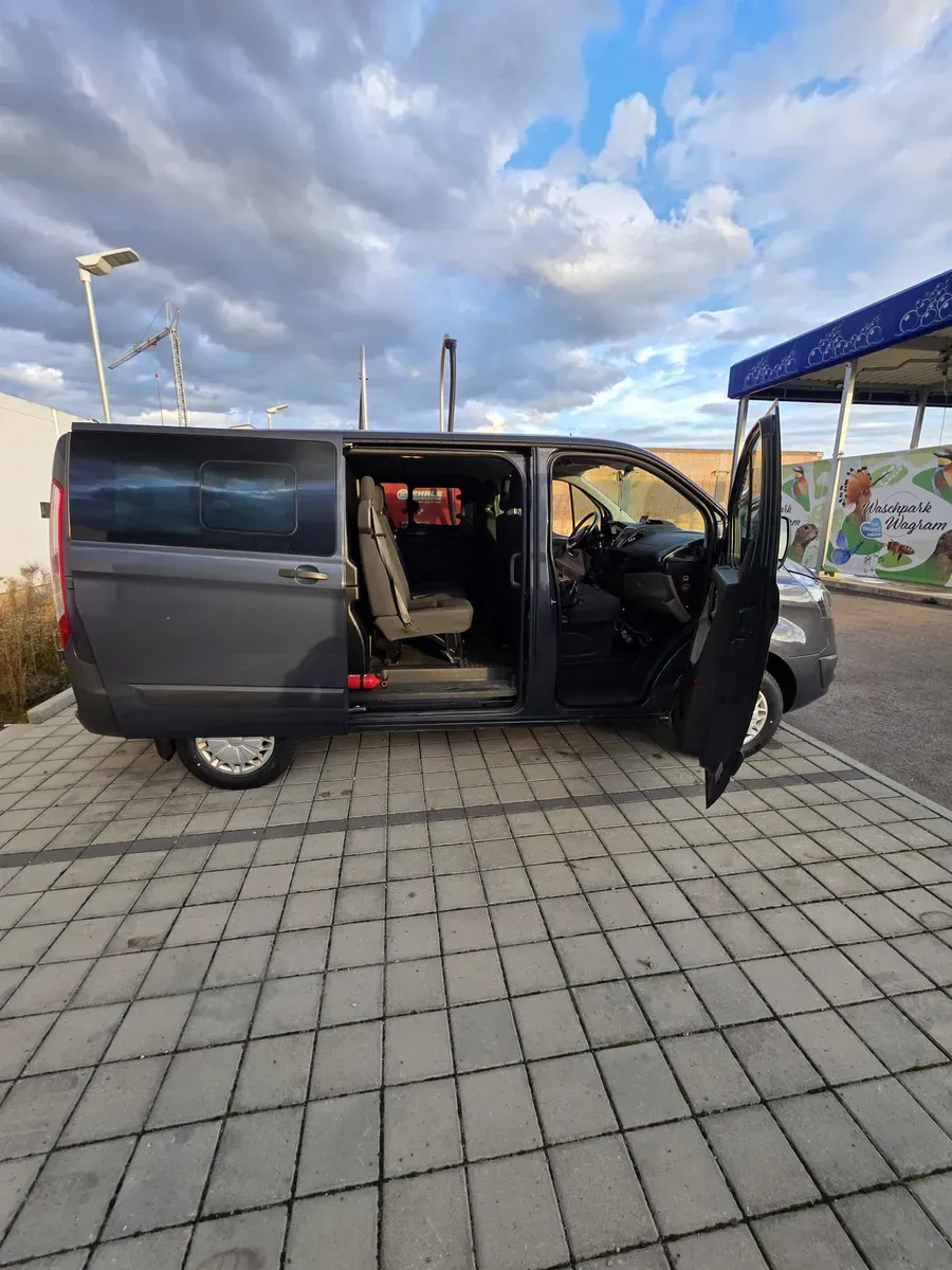 Ford Transit Custom 2013 photo 2