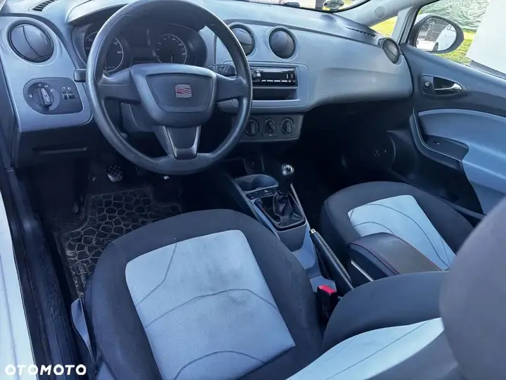 Seat Ibiza 2012 photo 5
