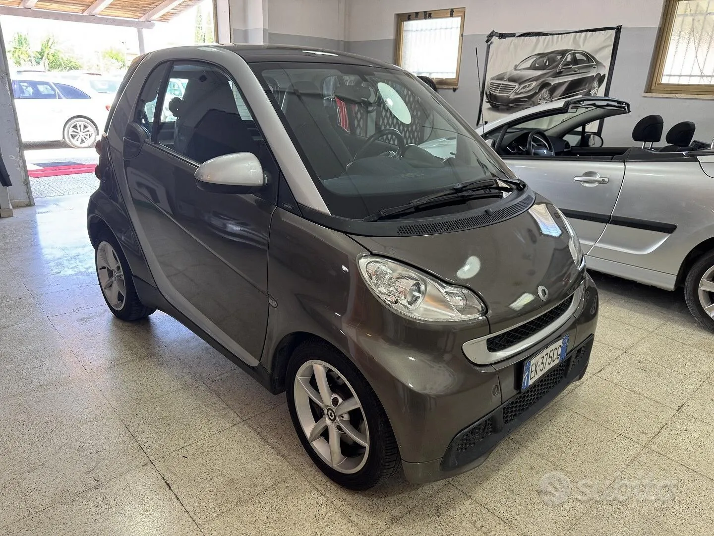 Smart Fortwo 2011 photo 2